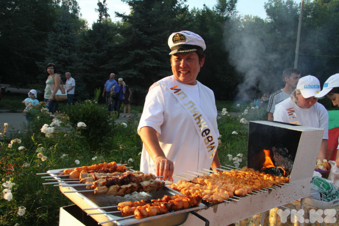 Сколько мы им платим